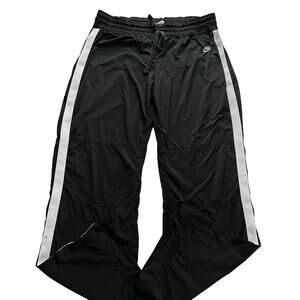 Nike Vintage Women’s Wind Pants size XL 12-14 black white Silver Tag